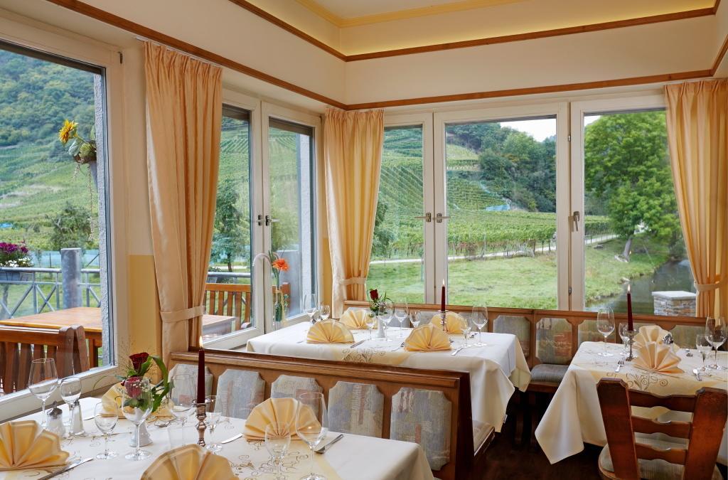 Hotel Pension Jagerstubchen มายโชส ภายนอก รูปภาพ